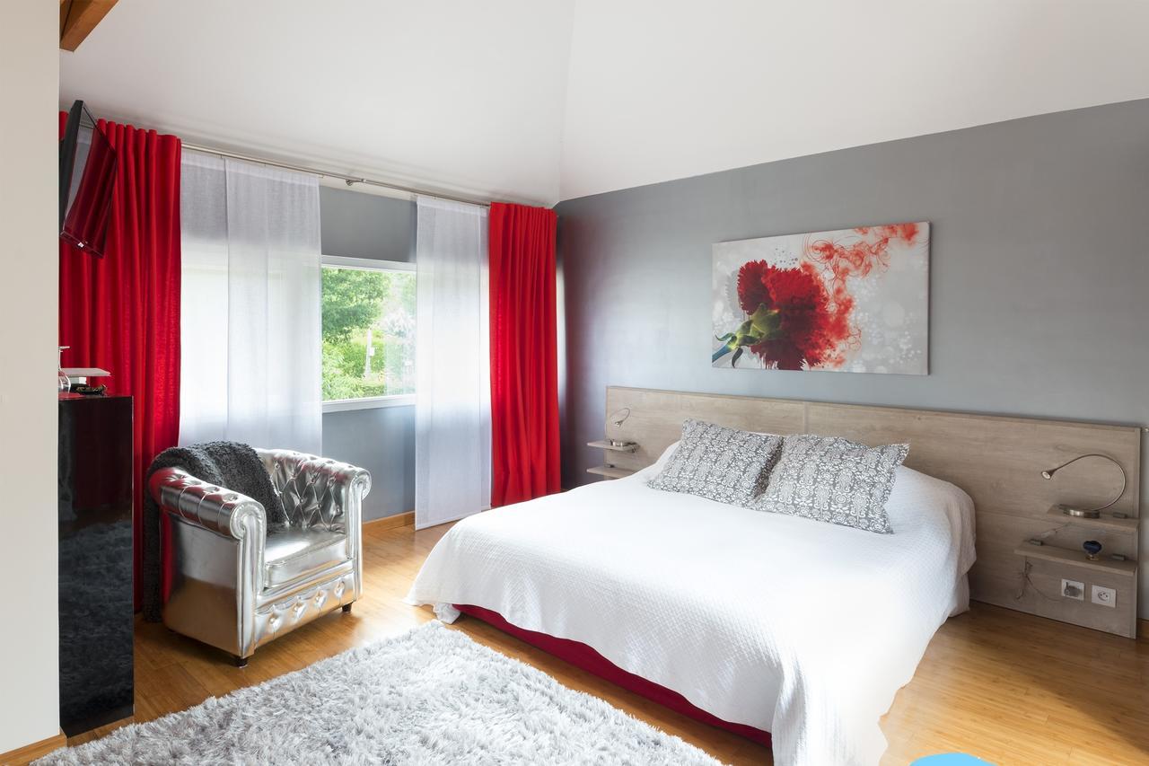 Bed and Breakfast Les Deux Chenes Ла-Шапель-сюр-Эрдр Экстерьер фото