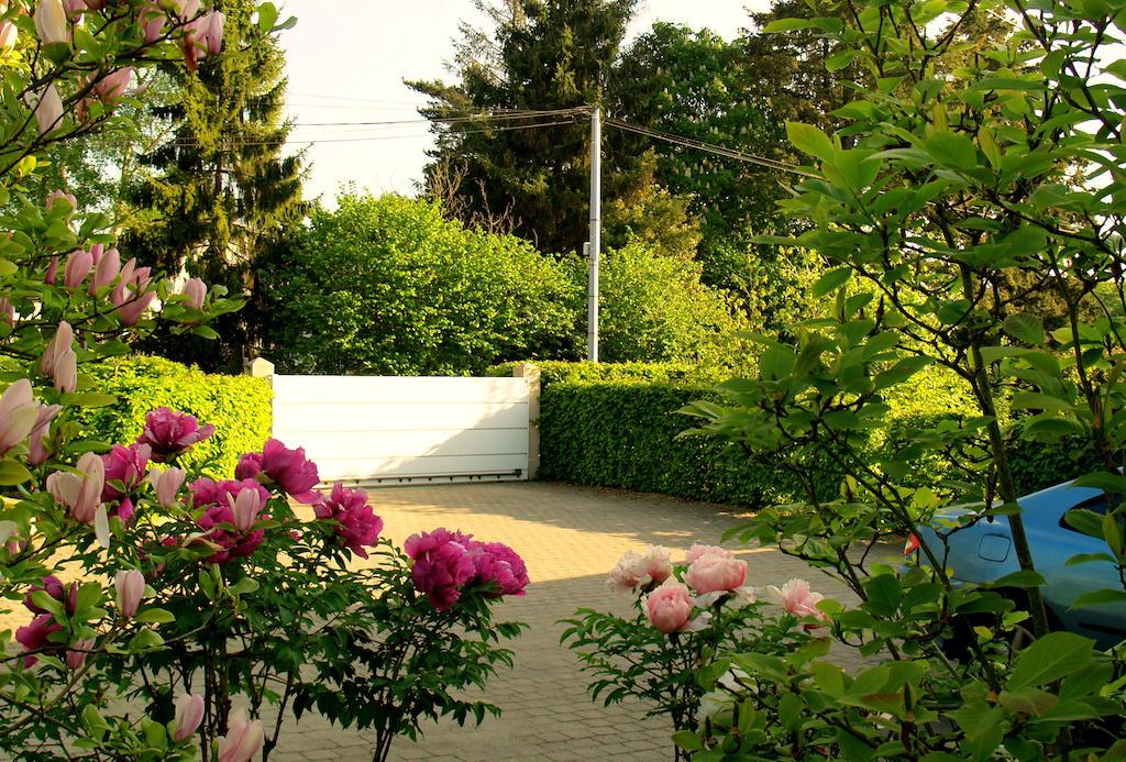 Bed and Breakfast Les Deux Chenes Ла-Шапель-сюр-Эрдр Экстерьер фото